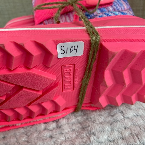 The Children’s Place Kids Pink and Multicolor Winter Boots Sz 2 - Picture 11 of 11